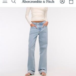 Abercrombie & Fitch Light Blue Baggy low-Rise Jeans